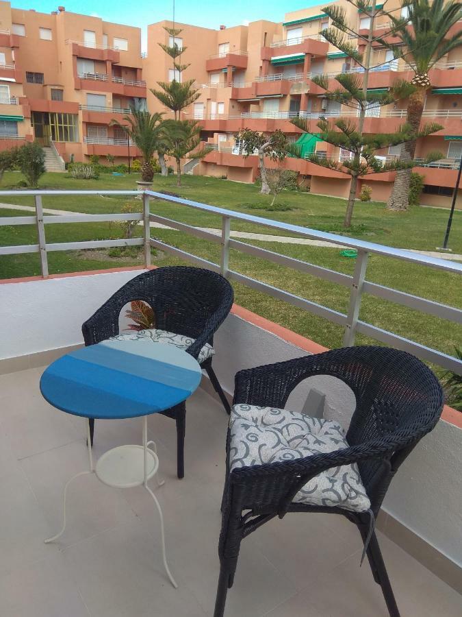 Apartamento A 150 Metros Del Mar, Parking Y Wifi Salobrena Luaran gambar